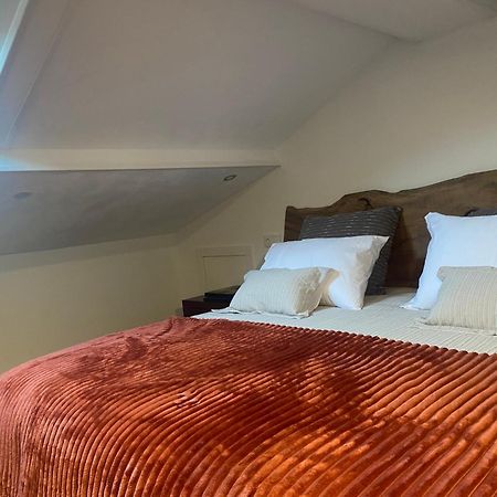 Os Fentos Bed & Breakfast Понтеведра Екстериор снимка