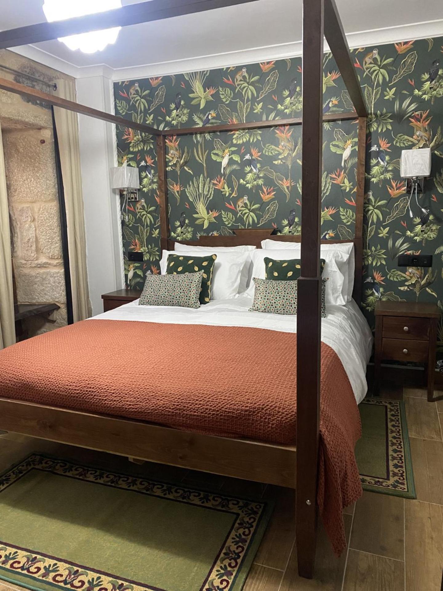 Os Fentos Bed & Breakfast Понтеведра Екстериор снимка